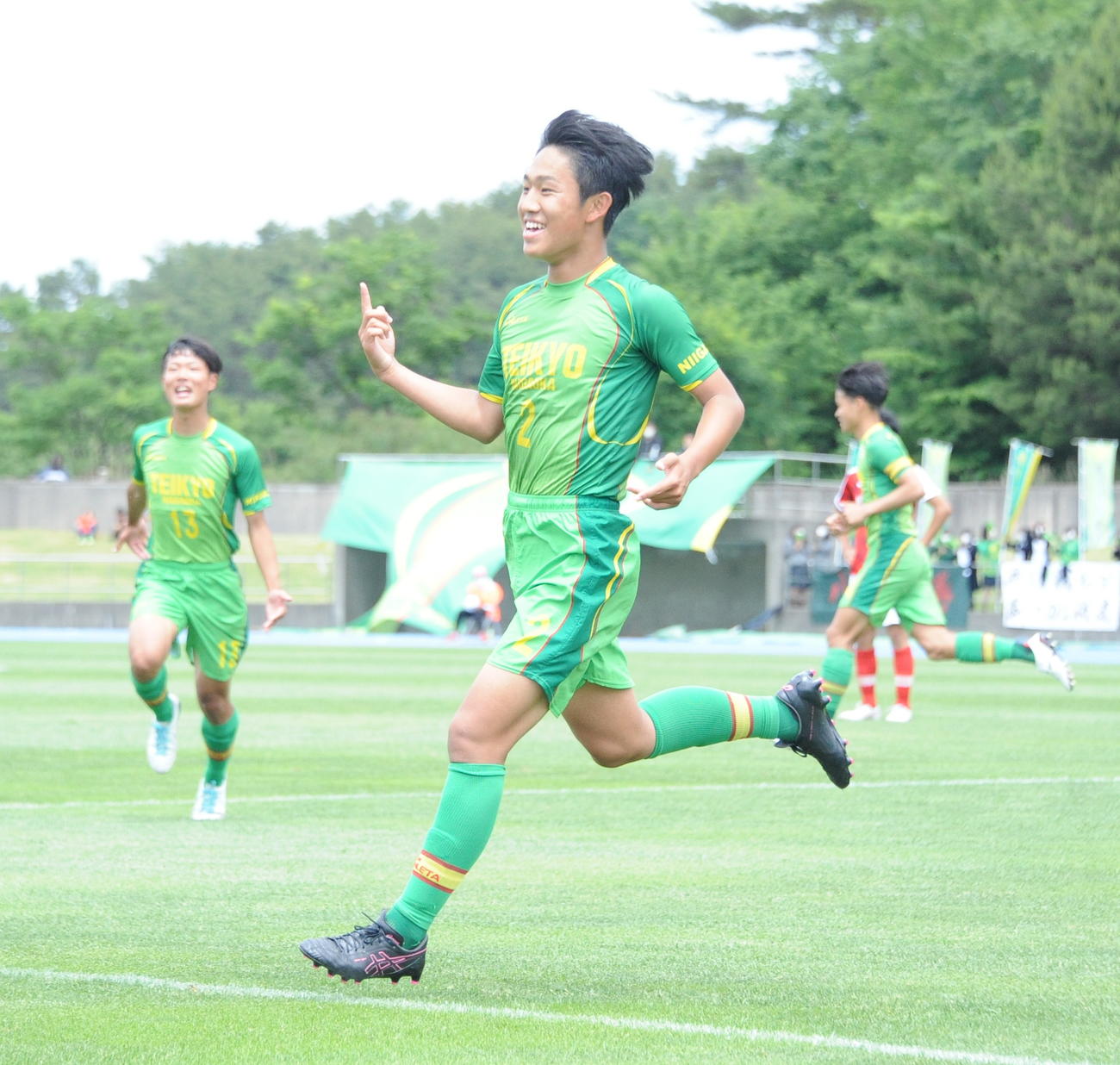 2－2の延長前半7分、右CKから決勝点を決めた帝京長岡・清川