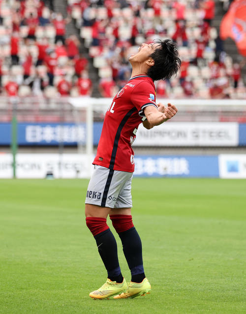 鹿島 ルヴァン杯福岡に勝利もアウェーゴール差で敗退 声出し一部解禁もホーム声援生かせず ルヴァン杯写真ニュース 日刊スポーツ