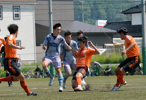 聖和学園ドリブル猛攻で快勝 背番号10の石沢海陽「落ち着いたゲームが