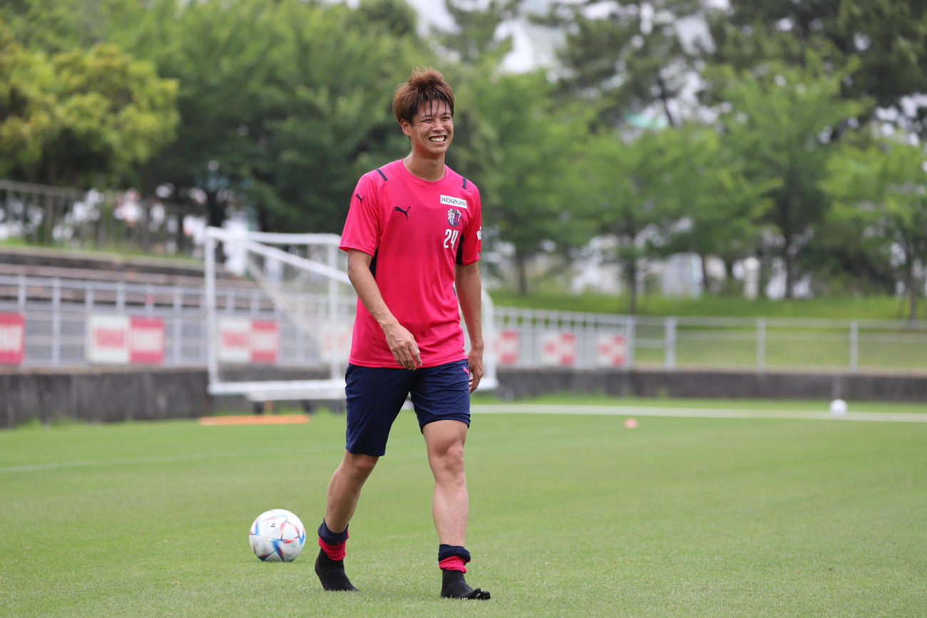清水戦に向けて練習するC大阪鳥海（Ｃ）CEREZO OSAKA