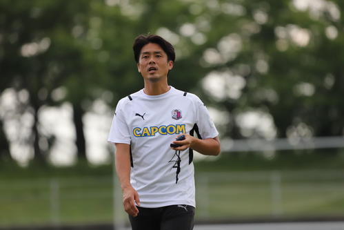 ｃ大阪 代行２戦目の高橋大輔コーチ 療養中の小菊監督と いろんな情報を共有している ｊ１ 日刊スポーツ