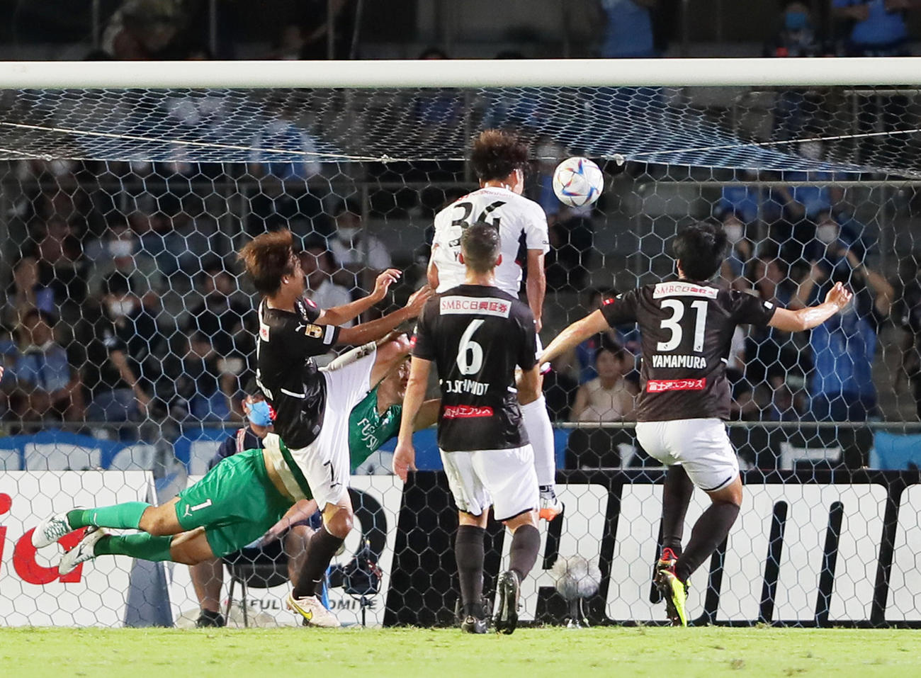 川崎F対C大阪　後半、チームを準決勝に導くゴールを決めるC大阪山田（背番号34）（撮影・足立雅史）