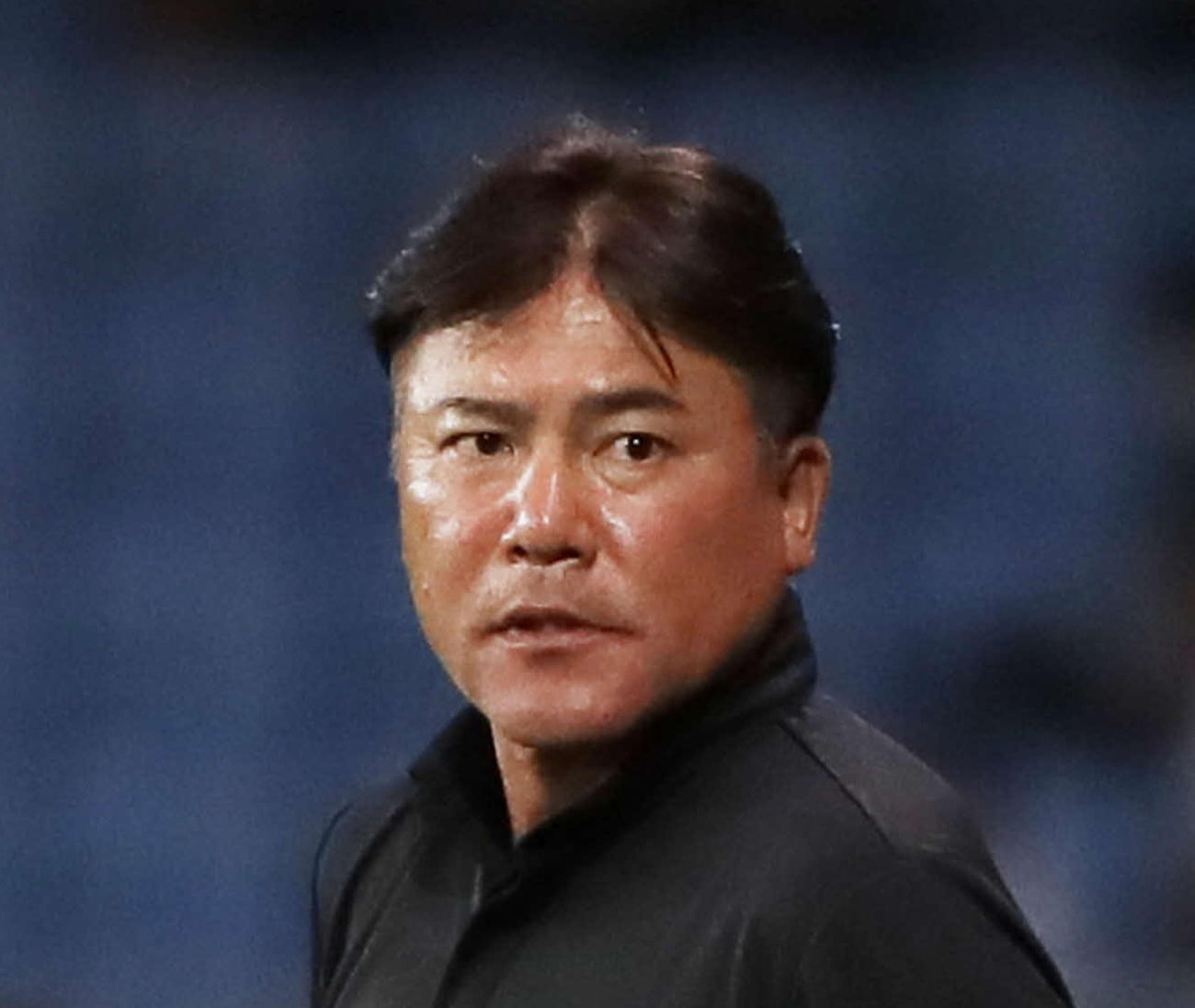 手倉森誠監督（21年8月撮影）