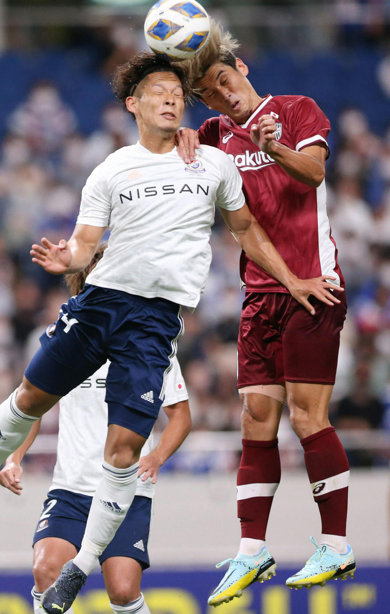神戸大迫勇也（右）（2022年8月18日撮影）