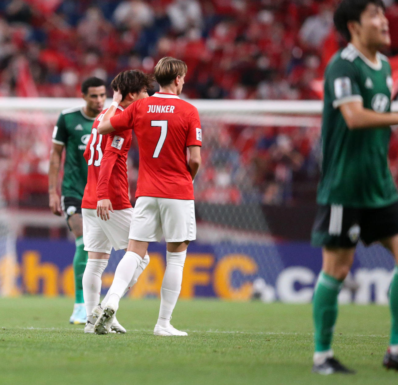 浦和対全北　延長戦となる（撮影・宮地輝）