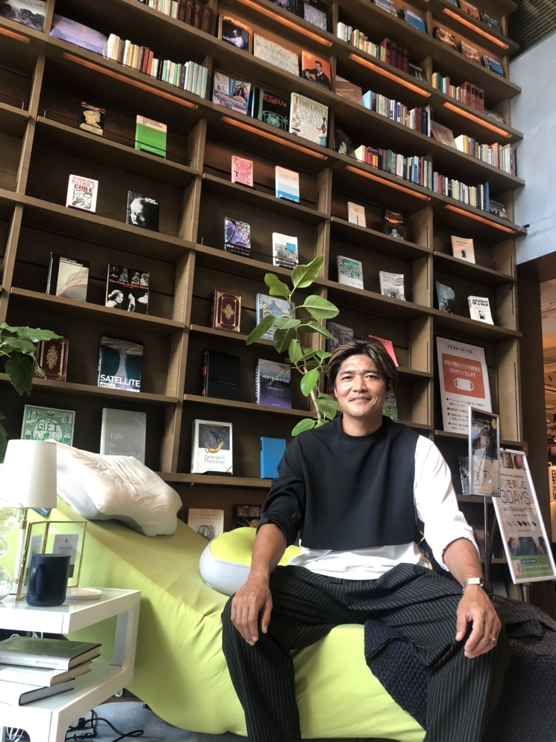 大阪・枚方市で行われたパラマウントベッド社のイベントで「Active Sleep BED」を体験した大久保嘉人氏（撮影・益子浩一）