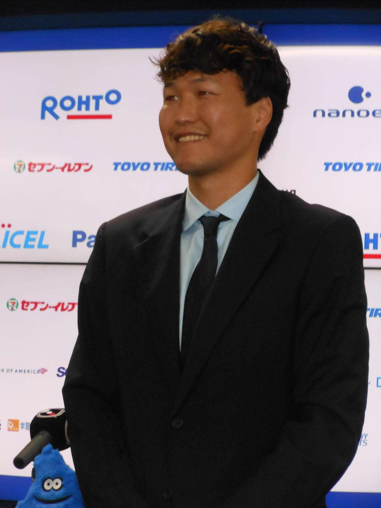 引退会見を開いた元G大阪のDF金正也