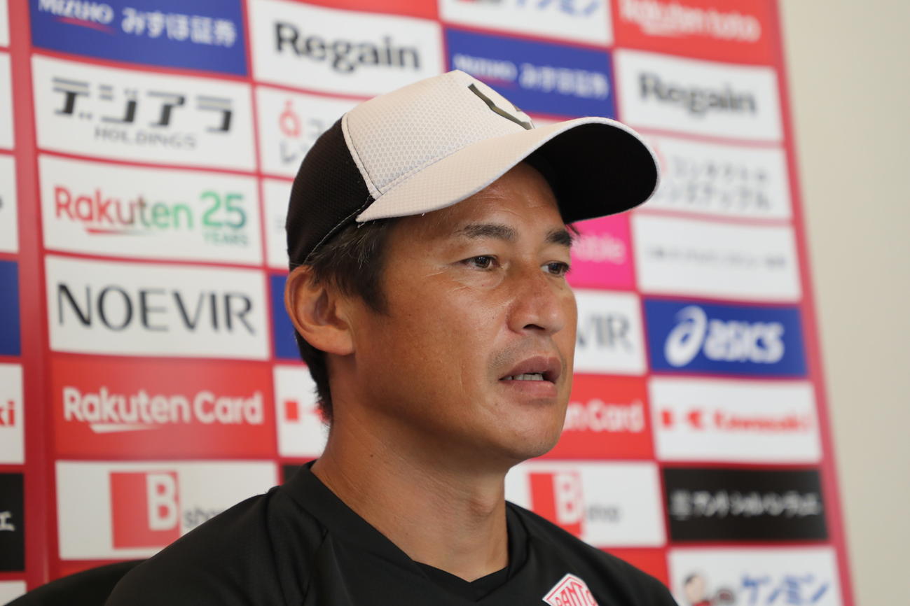 天皇杯鹿島戦に臨む神戸吉田監督（C）VISSEL KOBE