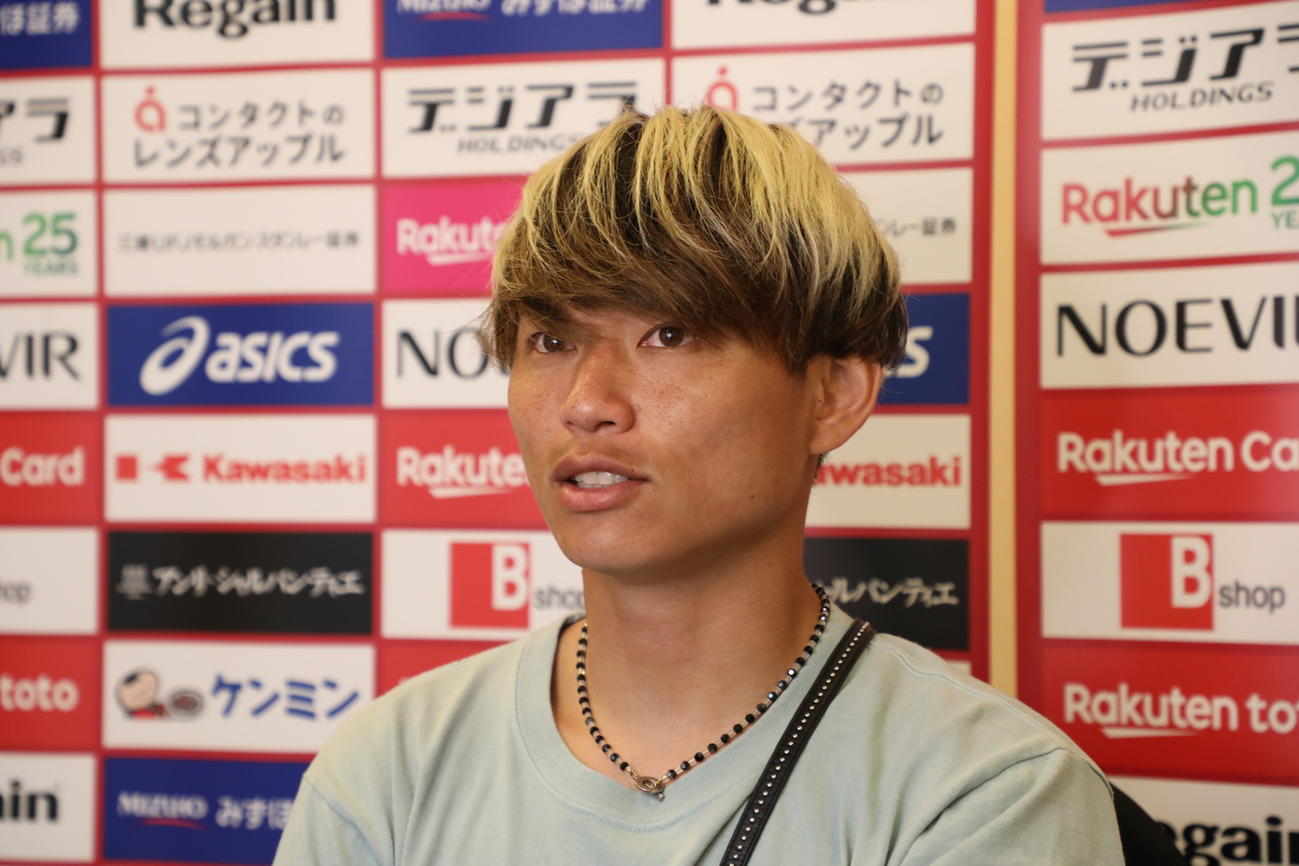 天皇杯鹿島戦へ意気込みを語る神戸藤本（C）VISSEL KOBE