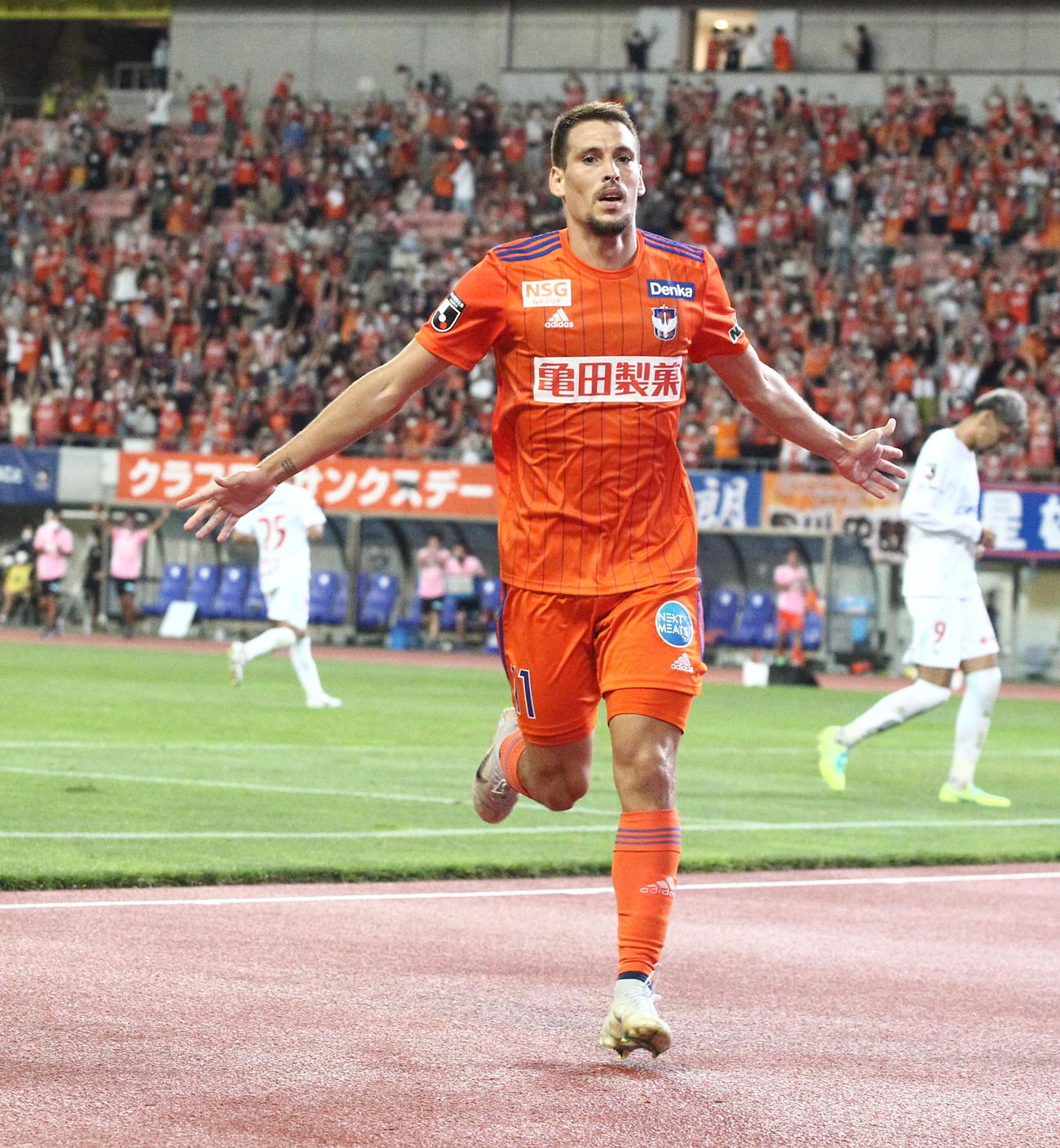 移籍後初ゴールを決めたゲデス