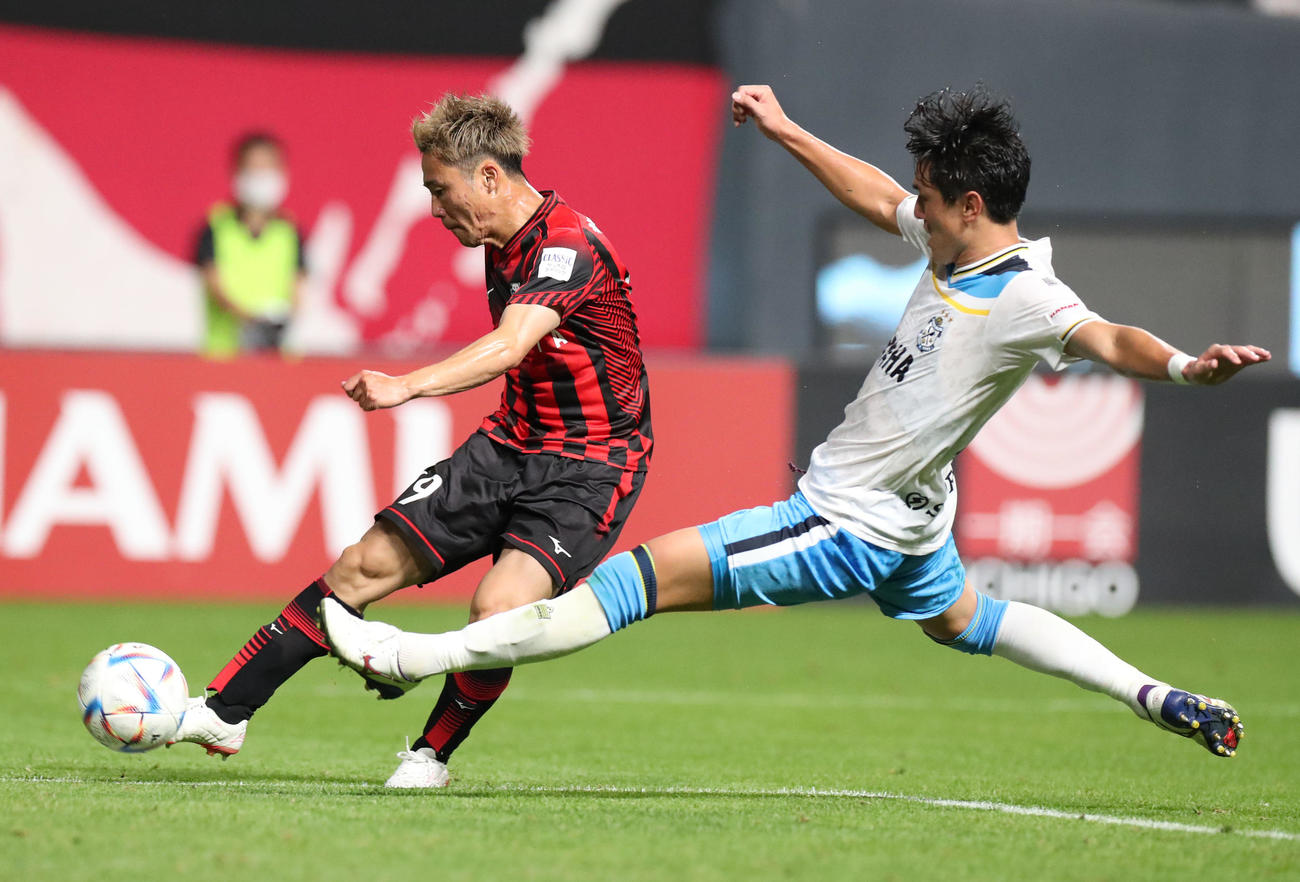 札幌対磐田　後半、ゴールを決める札幌小柏（撮影・佐藤翔太）