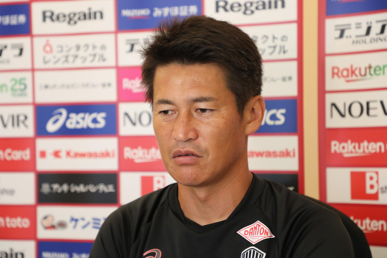 G大阪戦に臨む神戸吉田監督（C）VISSEL KOBE