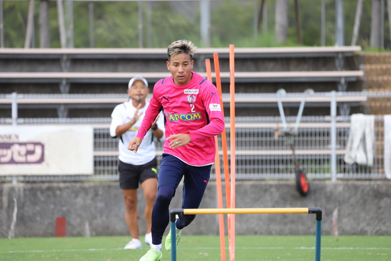 浦和戦に向けて練習に臨むC大阪松田（C）CEREZO OSAKA