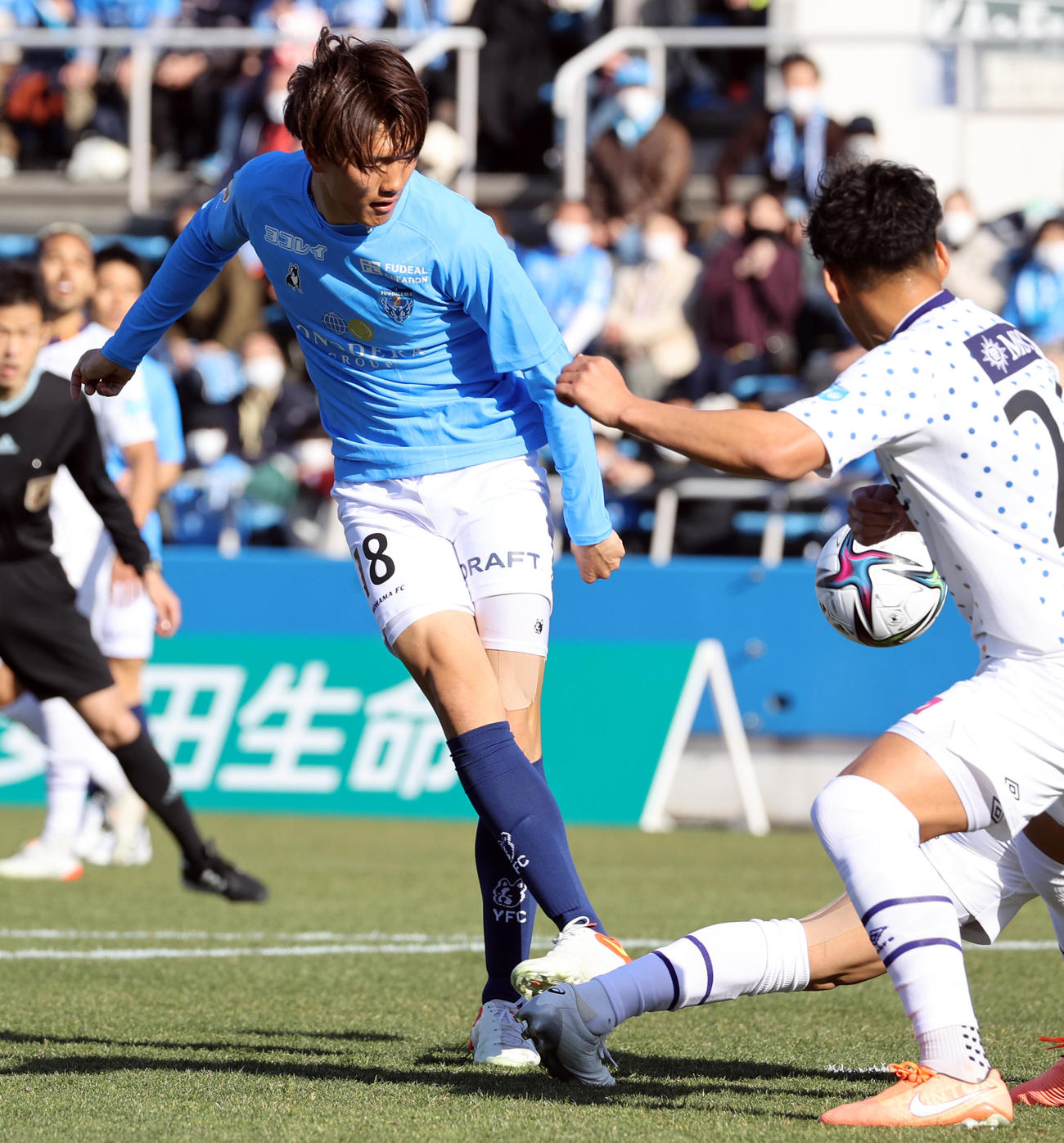 2月、長崎戦に出場した横浜FC小川航基