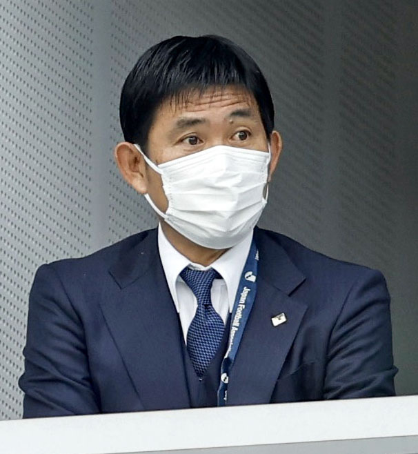 天皇杯決勝の甲府―広島を観戦に訪れたサッカー日本代表の森保監督（共同）