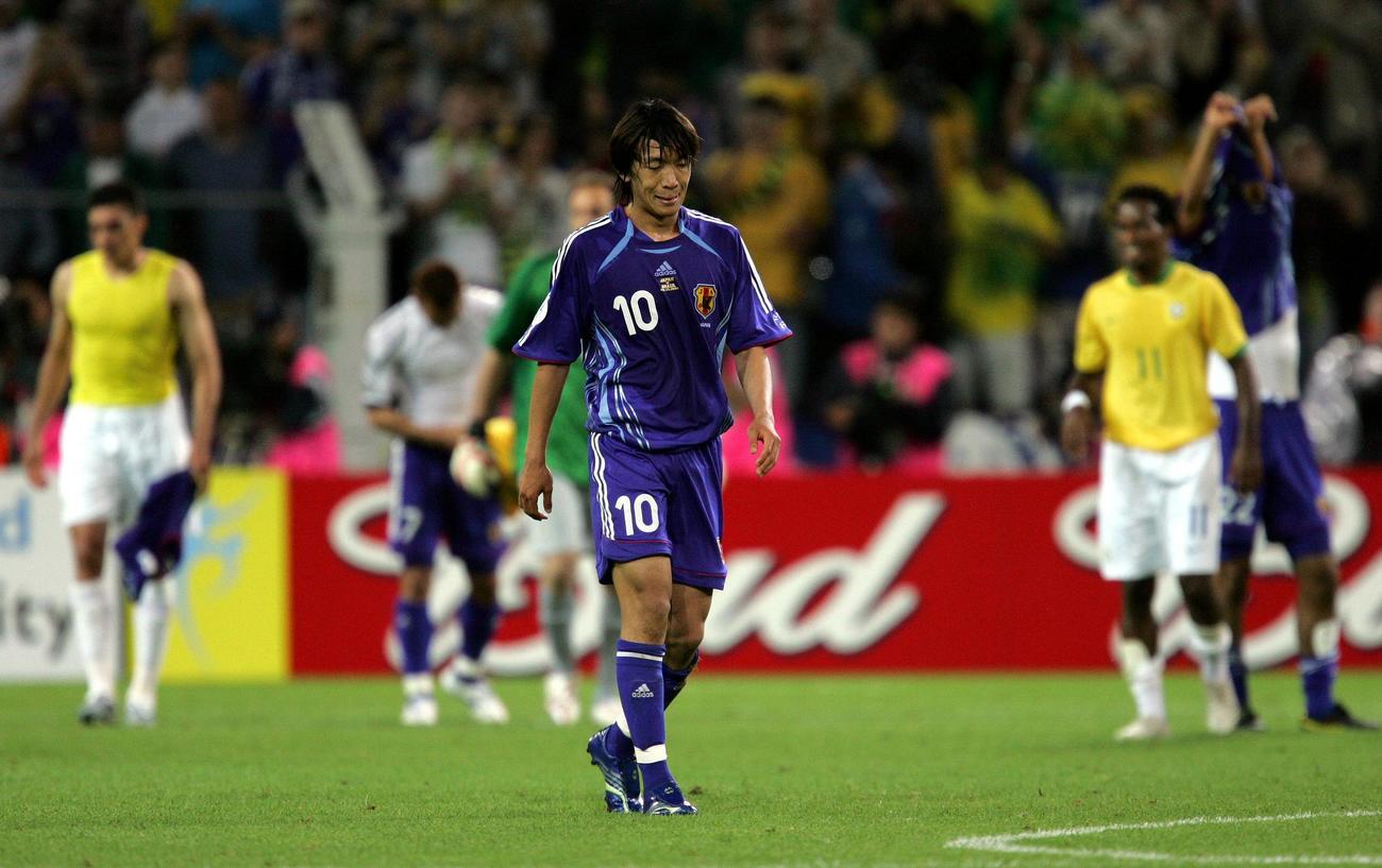 2006年6月22日、2006W杯ドイツ大会　日本対ブラジル　試合終了後、唇をかみ締めるMF中村俊輔