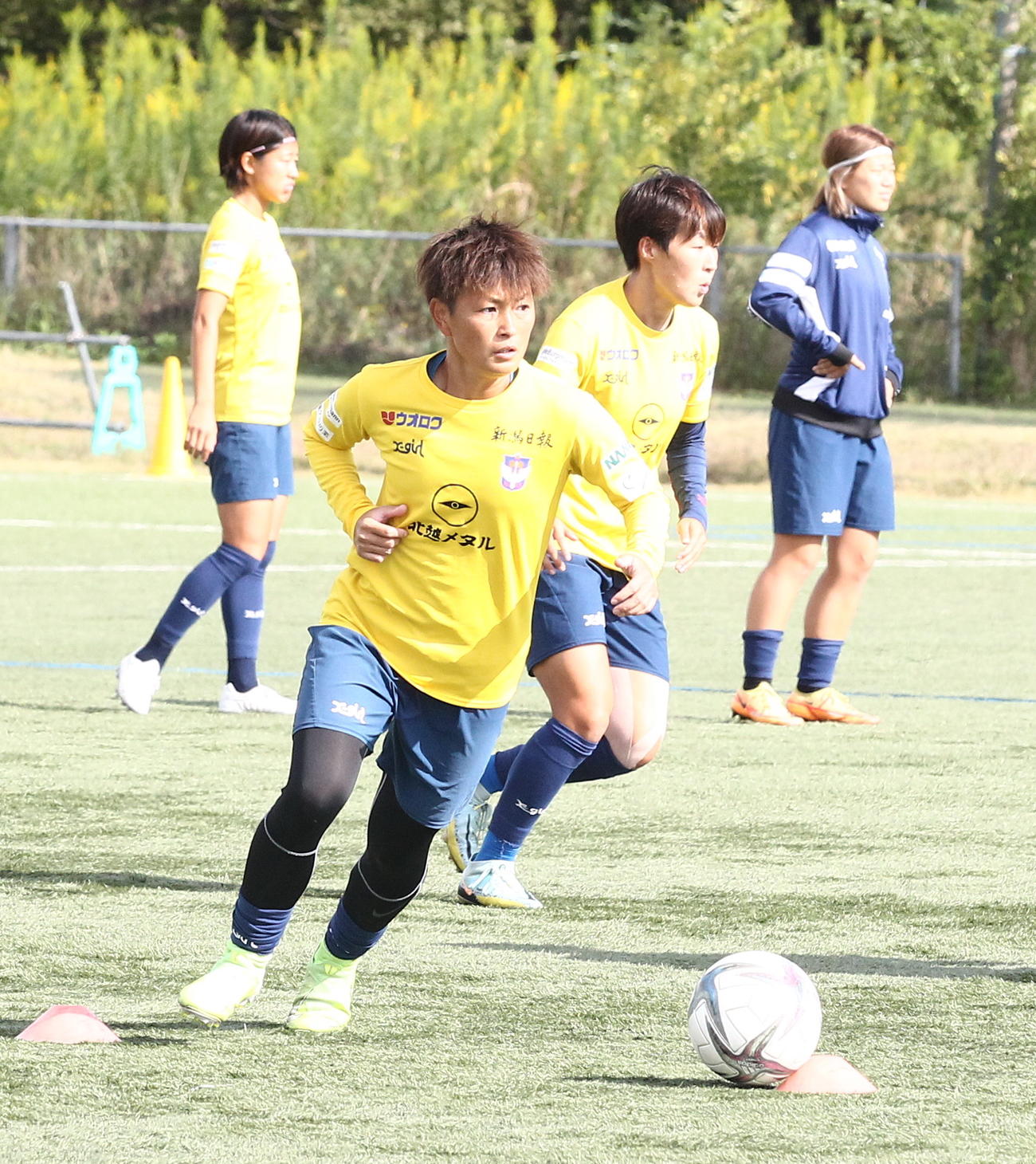 開幕の日テレ東京V戦に向けて調整する上尾野辺