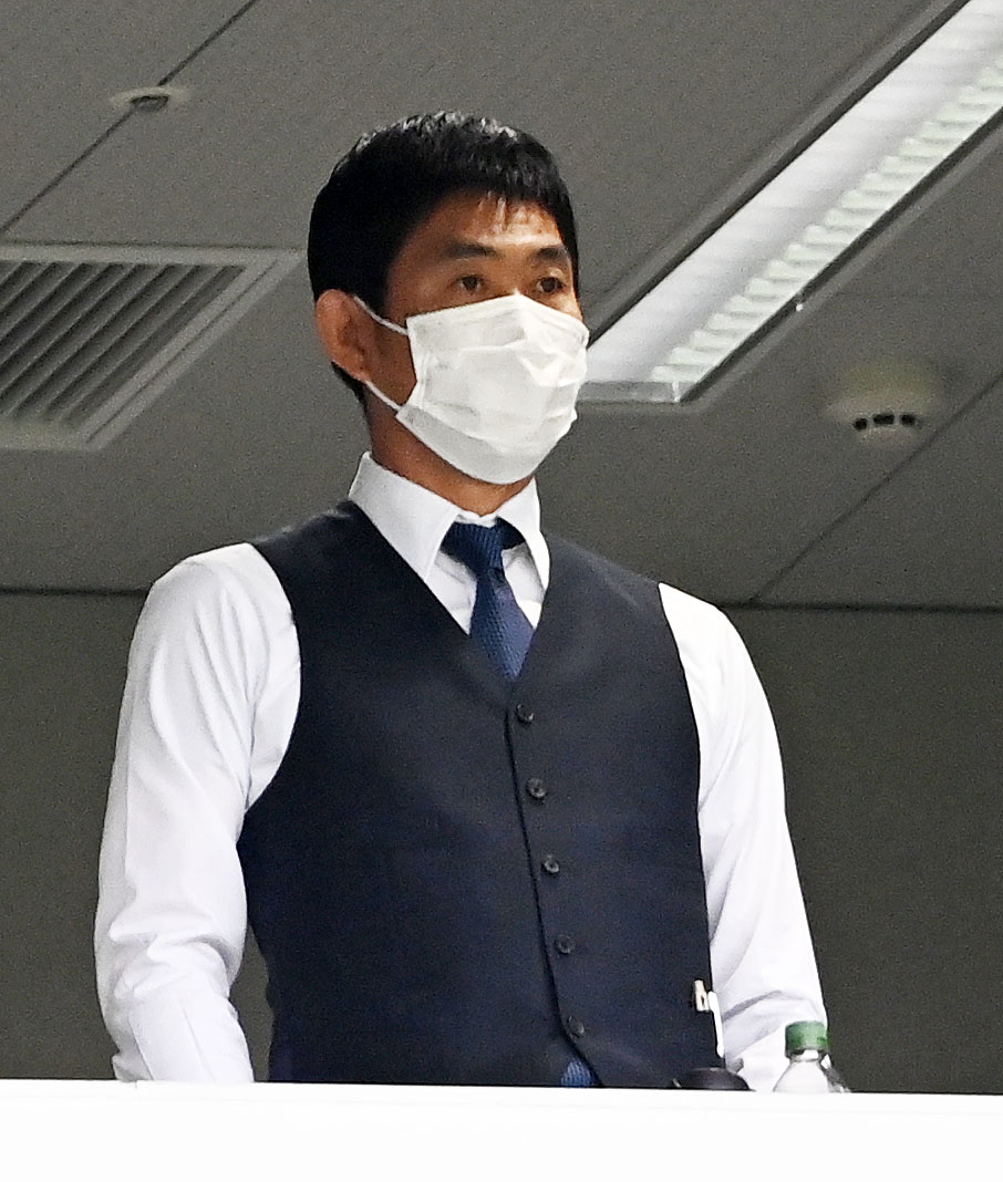 C大阪対広島　視察に訪れた森保監督（撮影・横山健太）