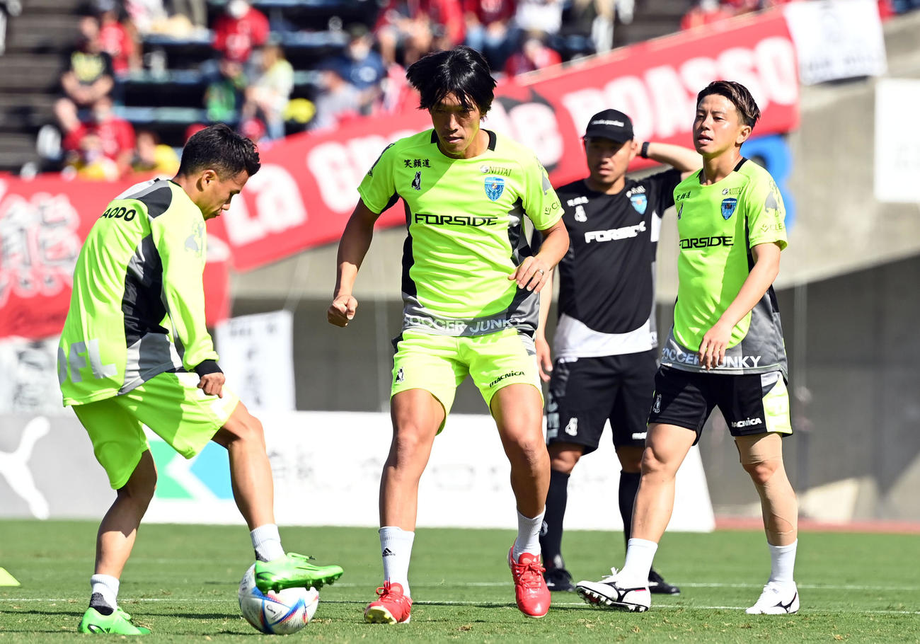 熊本対横浜FC　練習をする横浜FC中村（撮影・たえ見朱実）