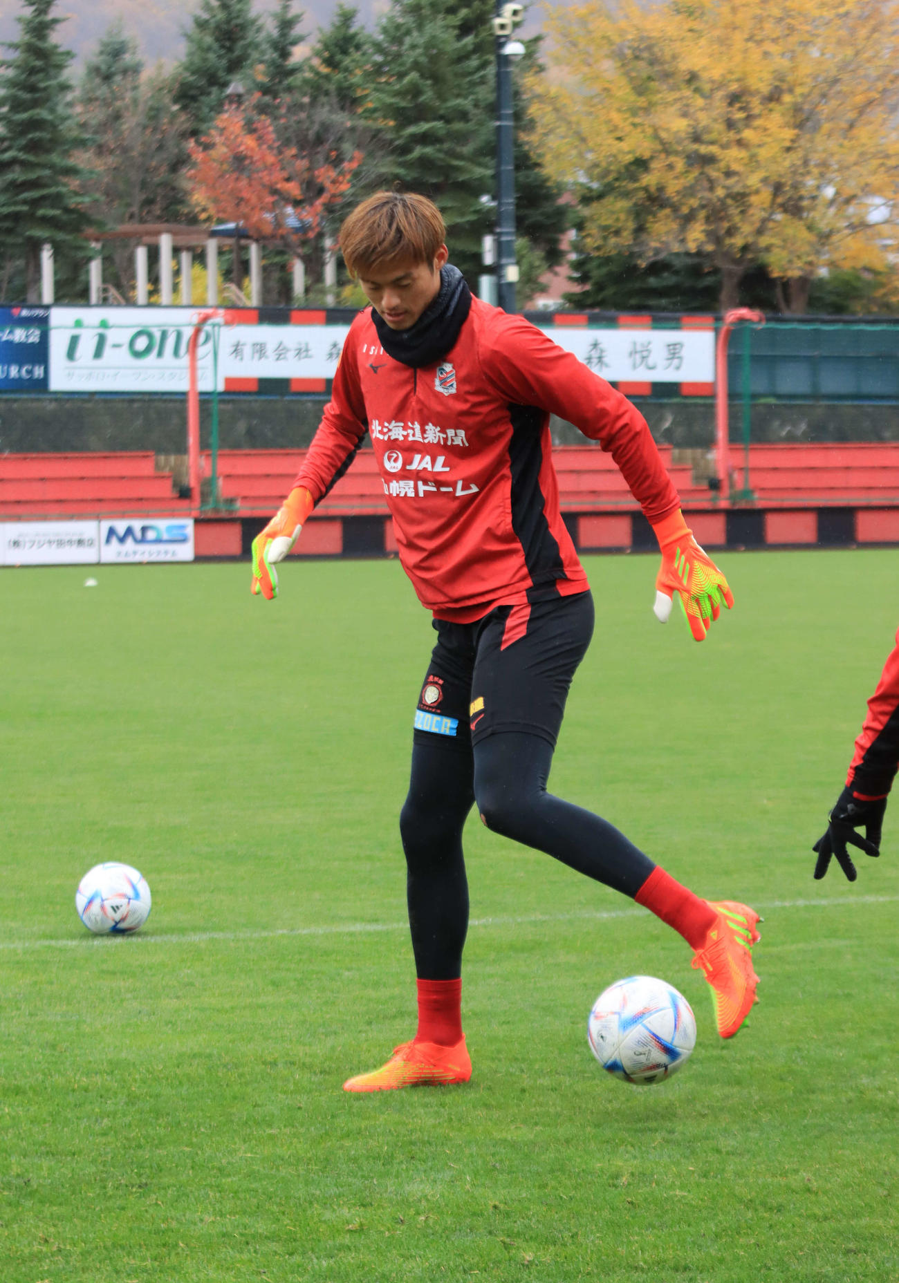 清水戦に向けて練習する札幌GK中野（撮影・保坂果那）