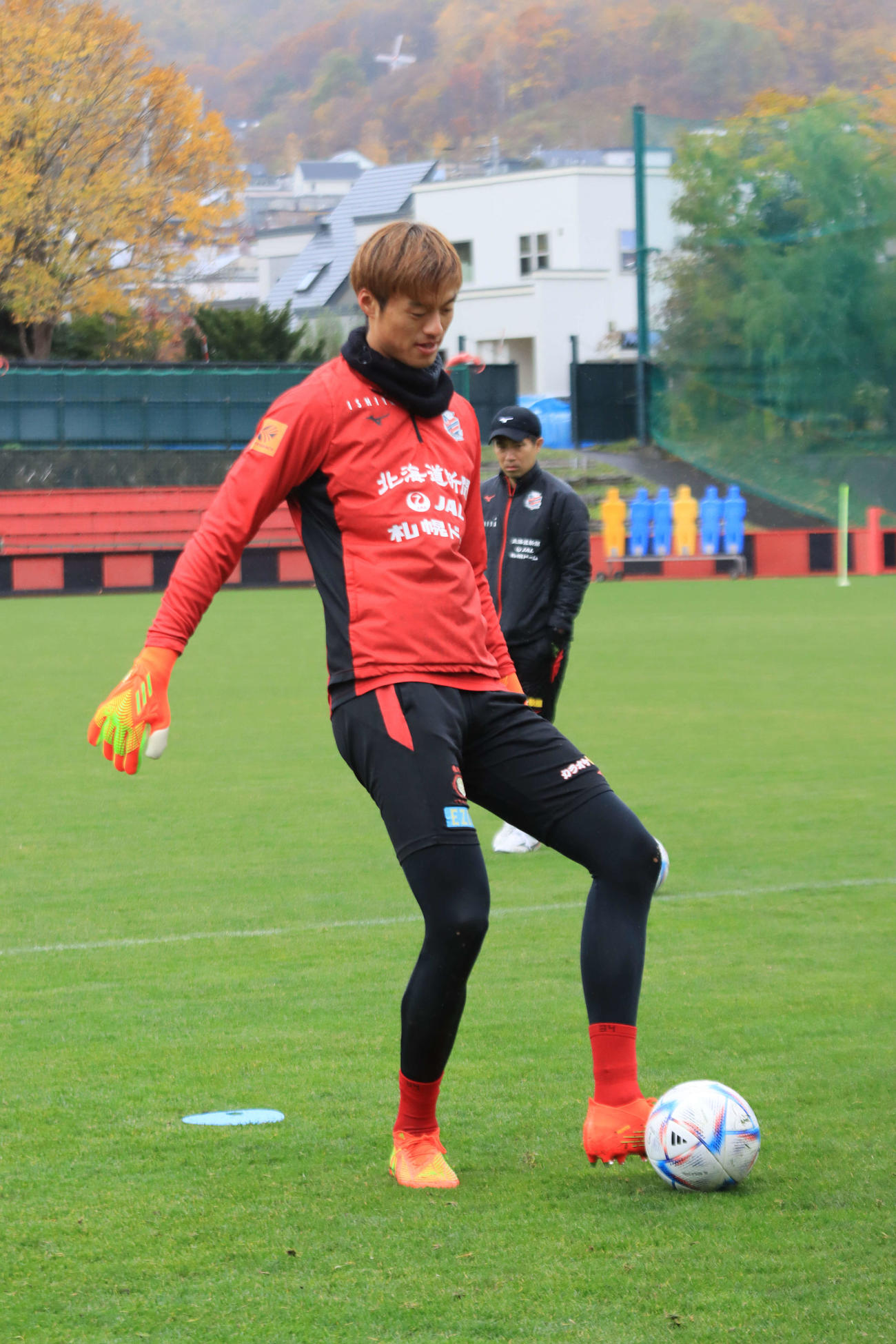 清水戦に向けて練習する札幌GK中野（撮影・保坂果那）