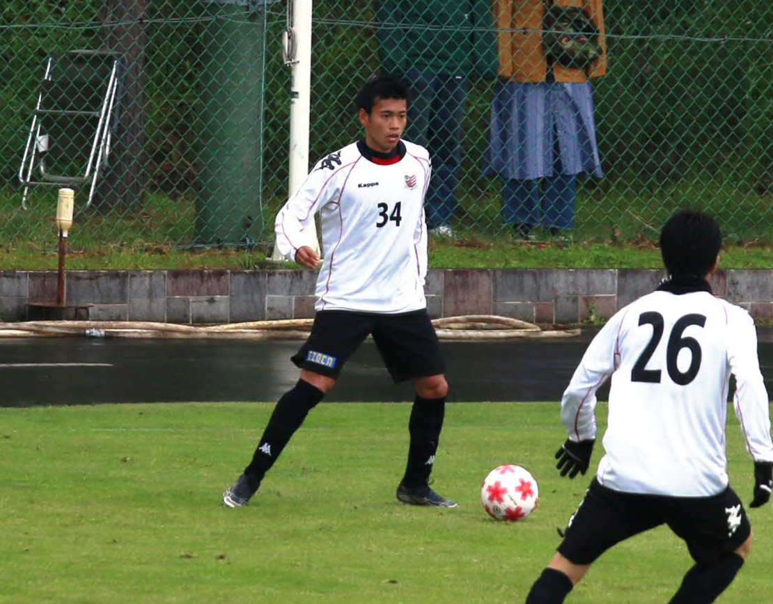 練習試合でプレーする札幌U－18時代の福田（18年5月31日撮影）
