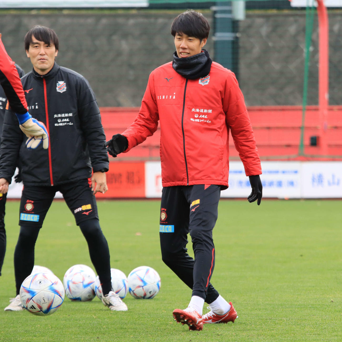 清水戦に向けて練習する札幌田中駿汰（撮影・保坂果那）