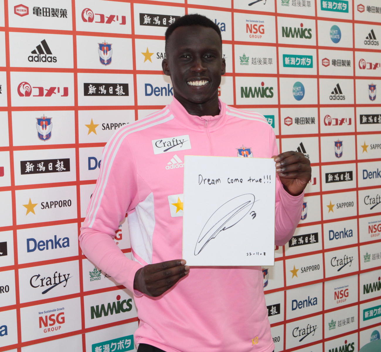 W杯カタール大会のオーストラリア代表に選出されたJ2新潟のトーマス・デン