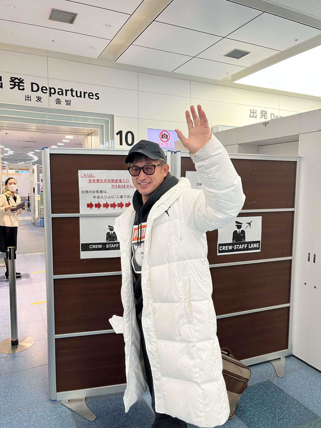 海外5カ国目の挑戦へポルトガルに旅立った元日本代表FWカズ