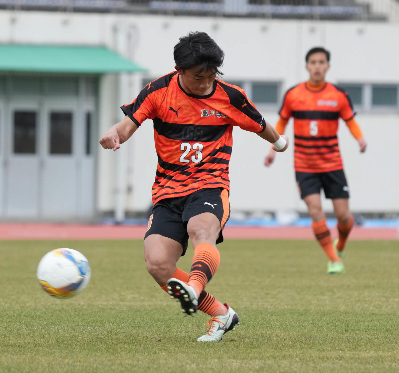 高川学園対富山第一　前半、高川学園・実森は先制ゴールを奪う（撮影・小沢裕）