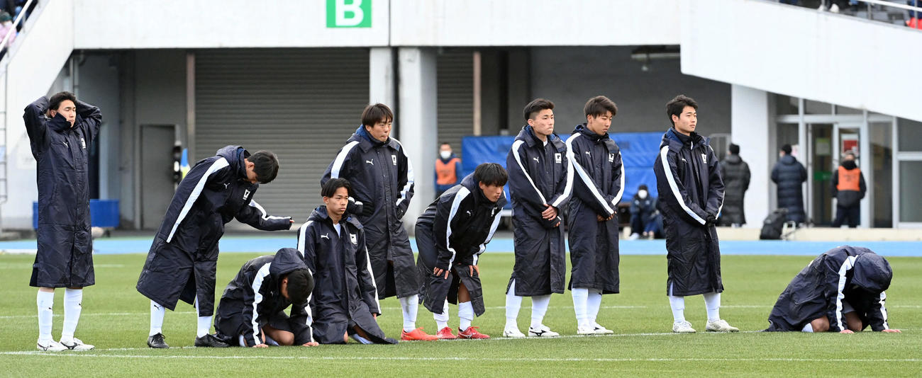 佐野日大対履正社　PK戦の末佐野日大に敗れた履正社（撮影・たえ見朱実）