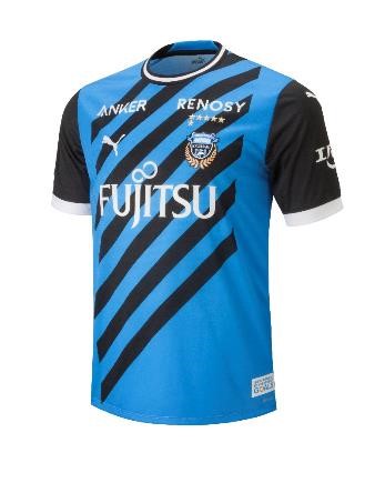 前面に川崎市7区を表現した7本のストライプを施した川崎フロンターレ23年シーズンの1stユニホーム