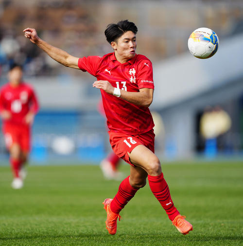 高校サッカー 神村学園13大会ぶり８強 Pk戦キャプテンマーク巻いたgk広川豪琉が止めた サッカー写真ニュース 日刊スポーツ