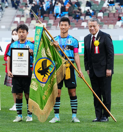 高校サッカー 岡山学芸館を初の日本一に導いた高原良明監督 荒れ果てたチーム変えた我慢と熱意 サッカー写真ニュース 日刊スポーツ