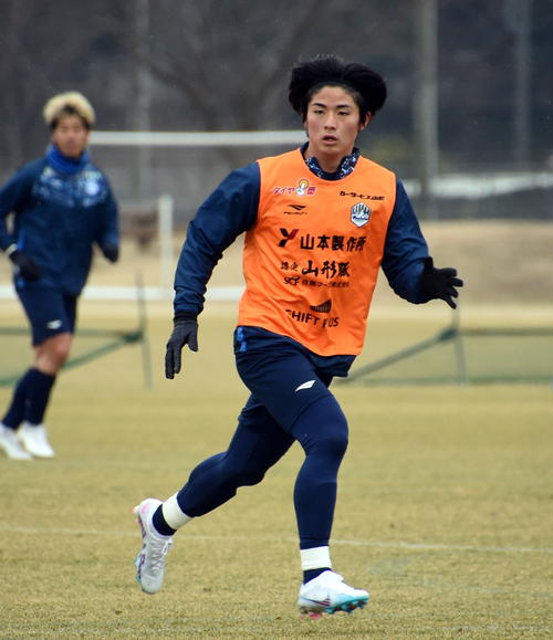 山形】新加入MF田中渉、レギュラー争いに参戦 ゴール＆アシストで「15