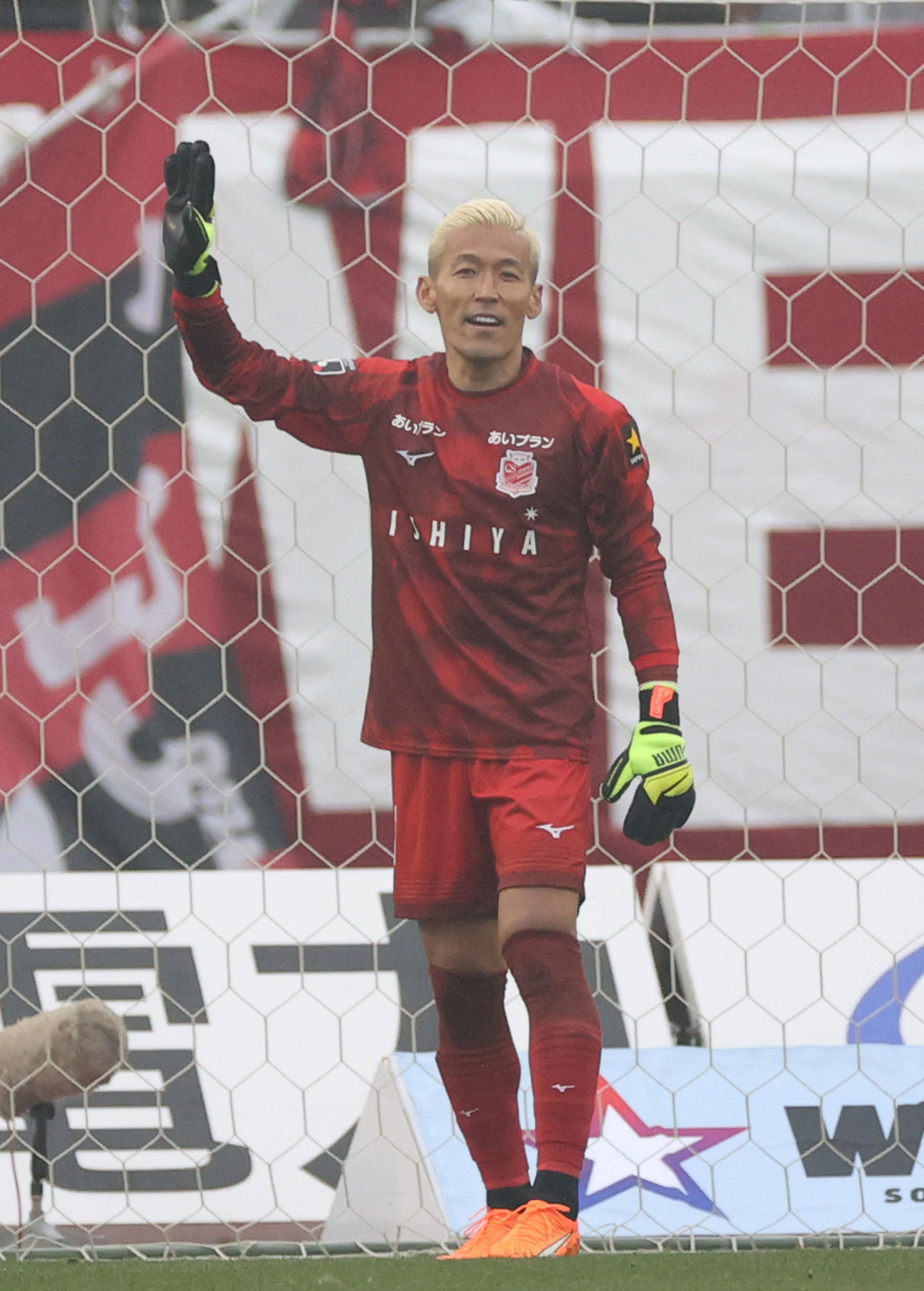 広島対札幌　前半　札幌GK菅野（撮影・加藤孝規）