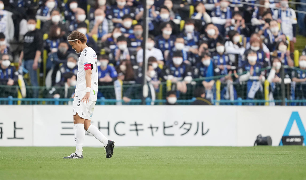 柏対G大阪　柏と引き分け、悔しがるG大阪宇佐美（（撮影・鈴木みどり）
