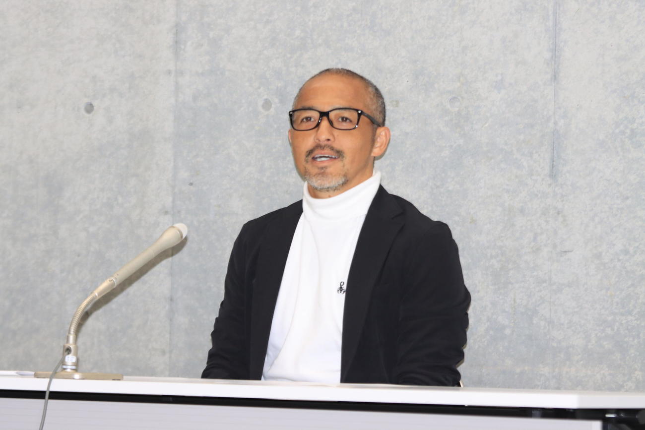 代表理事を務めるチャリティーサービス「CHARITY X」開始に関する会見に出席した札幌小野（撮影・保坂果那）