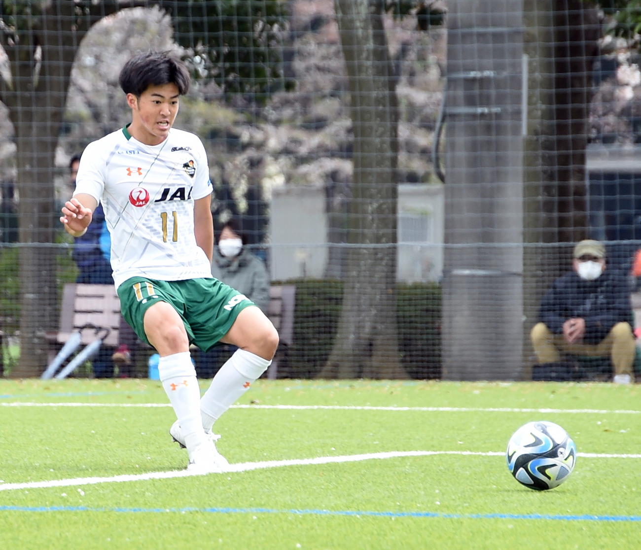 後半12分、冷静に2点目を奪うFW米谷