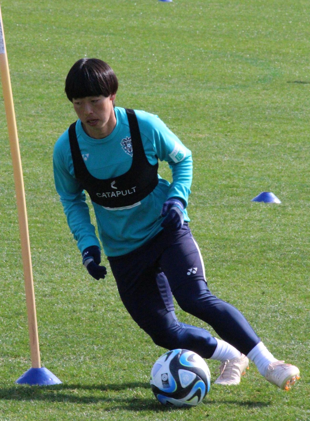 福岡MF紺野和也（2023年2月14日撮影）
