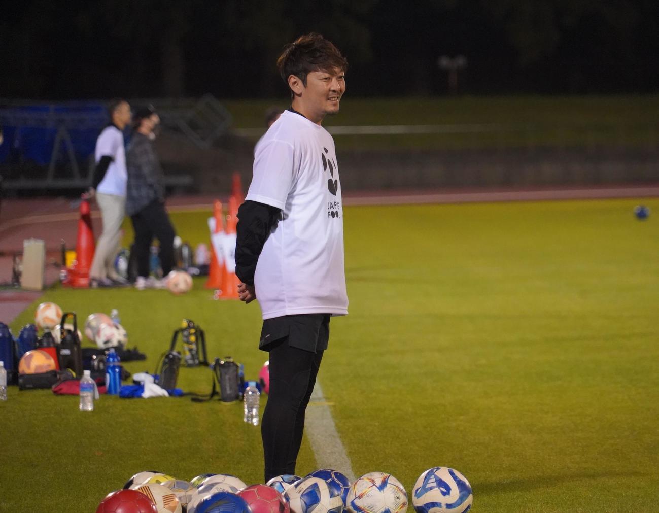 JAPANIZE FOOTBALL kick－off　＆　サッカークリニックイベントを行った羽生直剛氏（撮影・佐藤成）