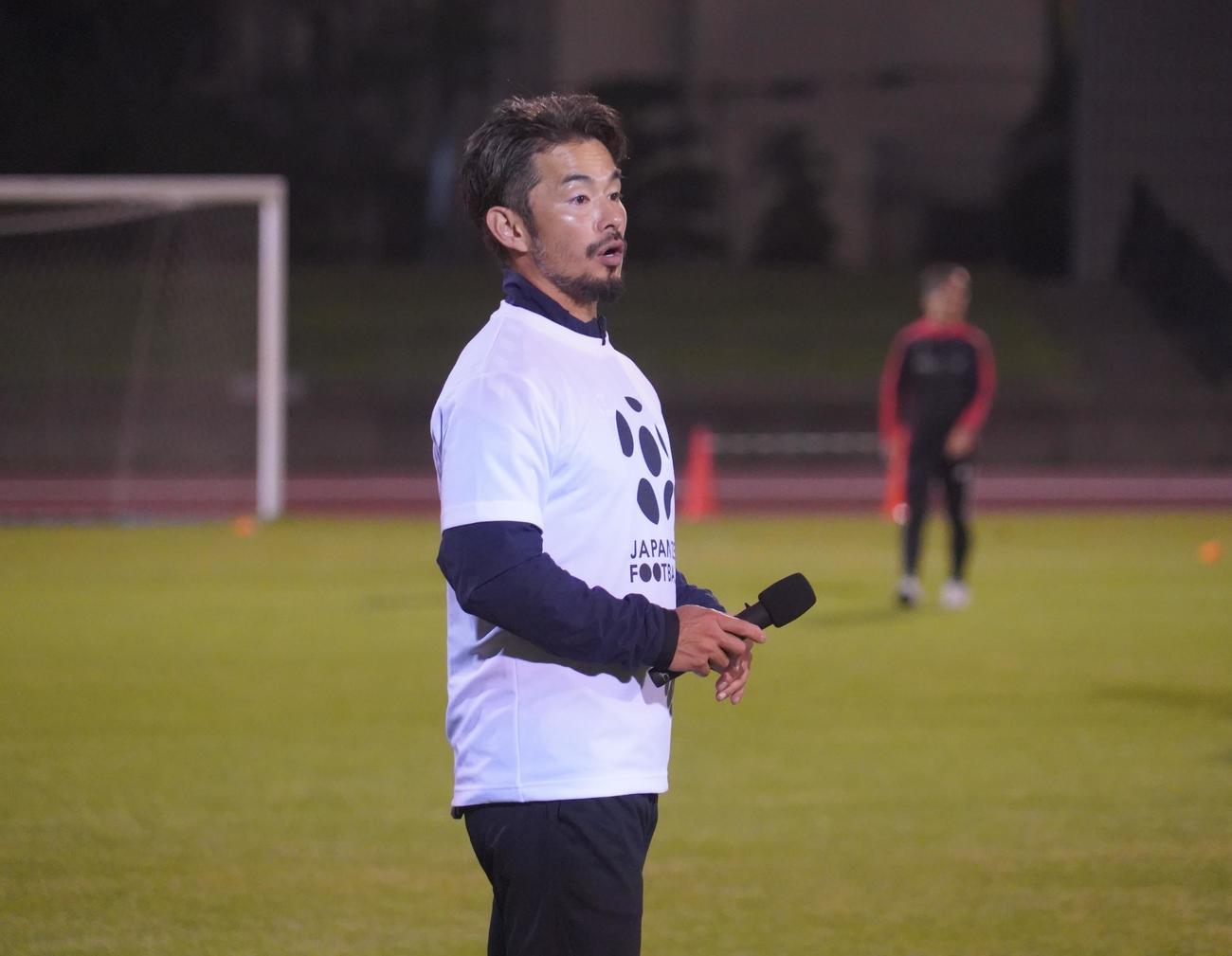 JAPANIZE FOOTBALL kick－off　＆　サッカークリニックイベントを行った佐藤勇人氏（撮影・佐藤成）