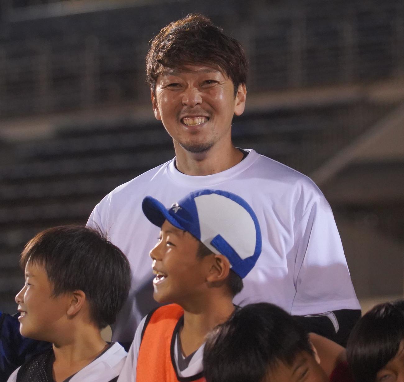 JAPANIZE FOOTBALL kick－off　＆　サッカークリニックイベントを行った羽生直剛氏（撮影・佐藤成）