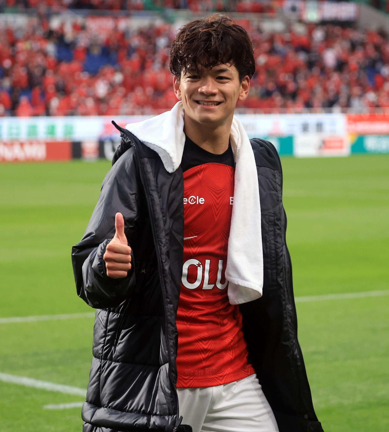 浦和対G大阪　試合後、チーム2点目のゴールを決めた浦和大久保は笑顔でサムズアップ（撮影・浅見桂子）