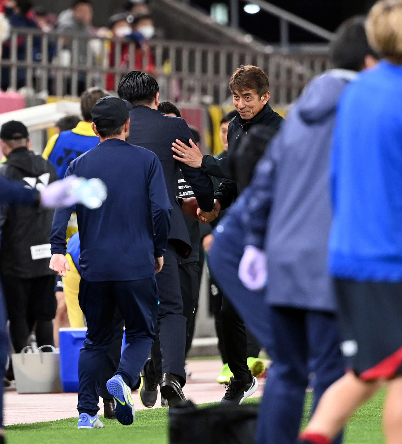 鹿島対柏　鹿島に負けを喫した柏井原監督（撮影・たえ見朱実）