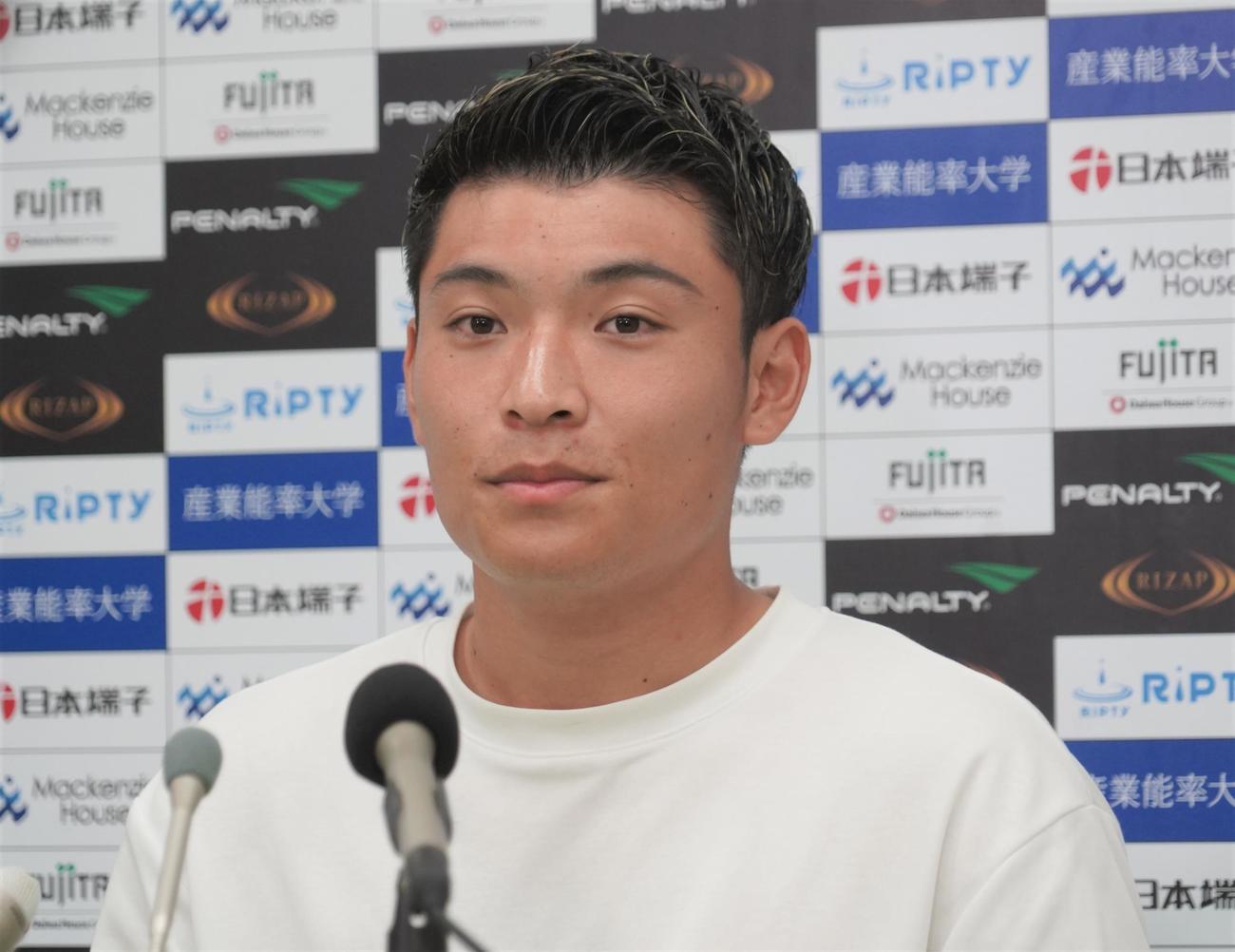 ドイツ2部キールへ移籍するため、サポーターへのあいさつを行った湘南ベルマーレFW町野修斗（撮影・佐藤成）