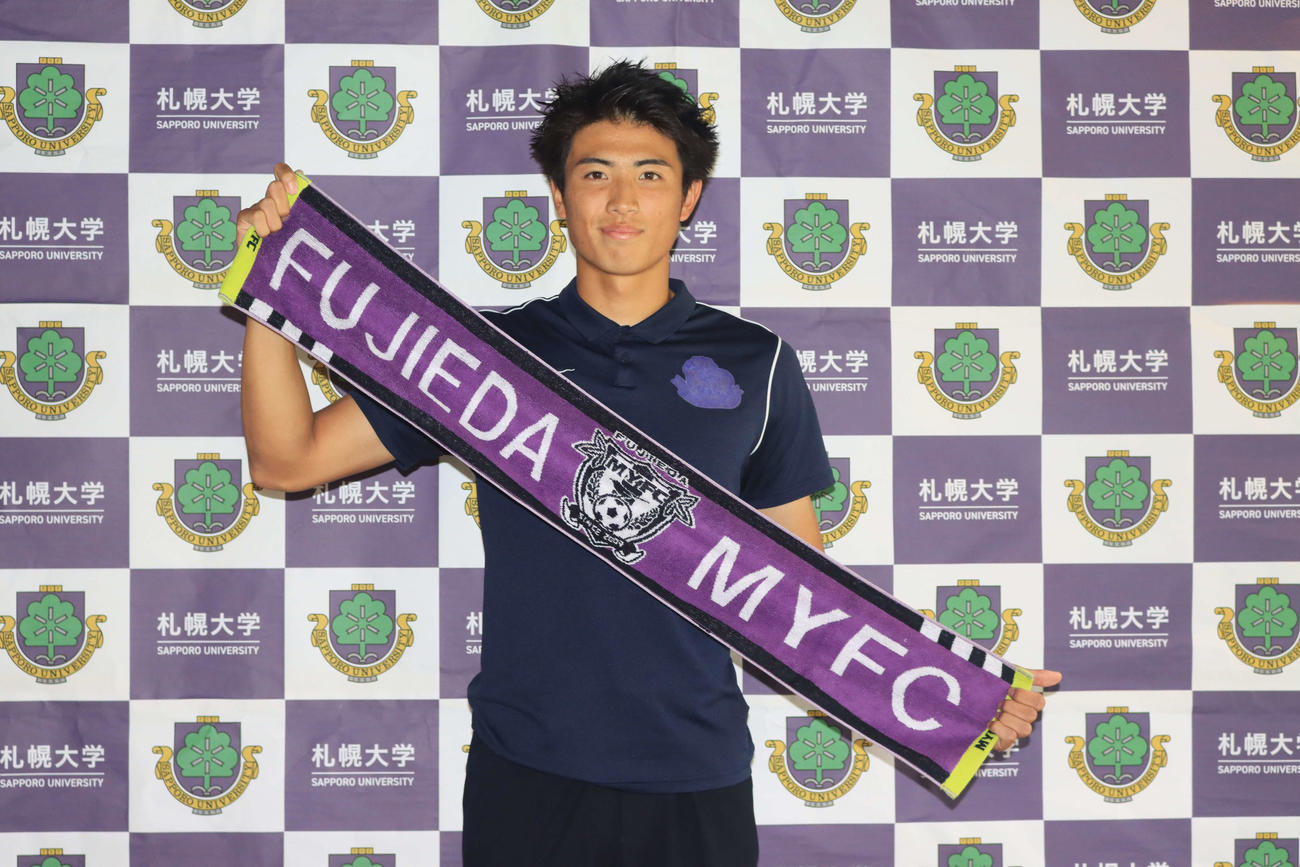 J2藤枝に25年加入が内定した札幌大DF中村（撮影・保坂果那）