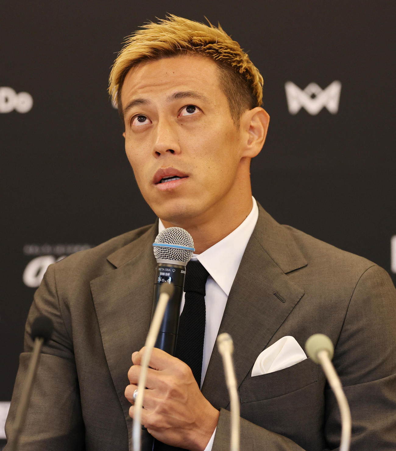 4対4のU10サッカー全国大会を創設し会見する本田圭佑（撮影・野上伸悟）