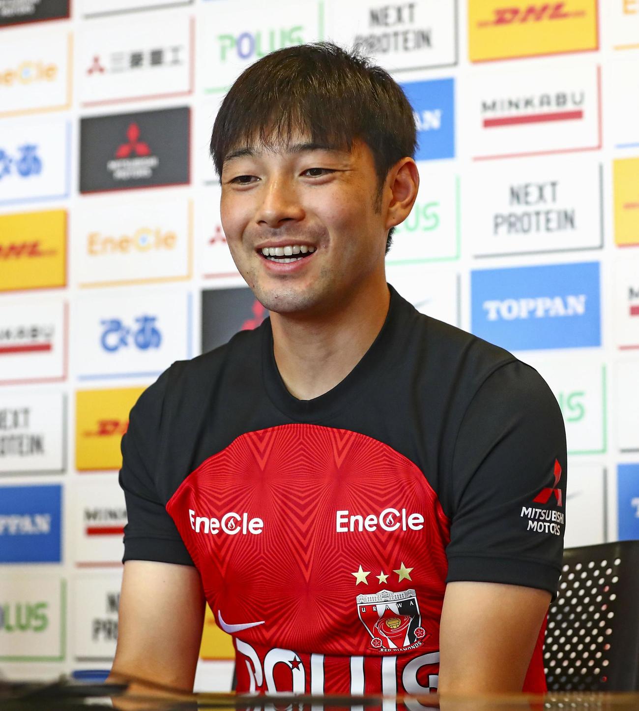J1浦和に加入し、オンラインで記者会見する中島翔哉（C） URAWA　REDS