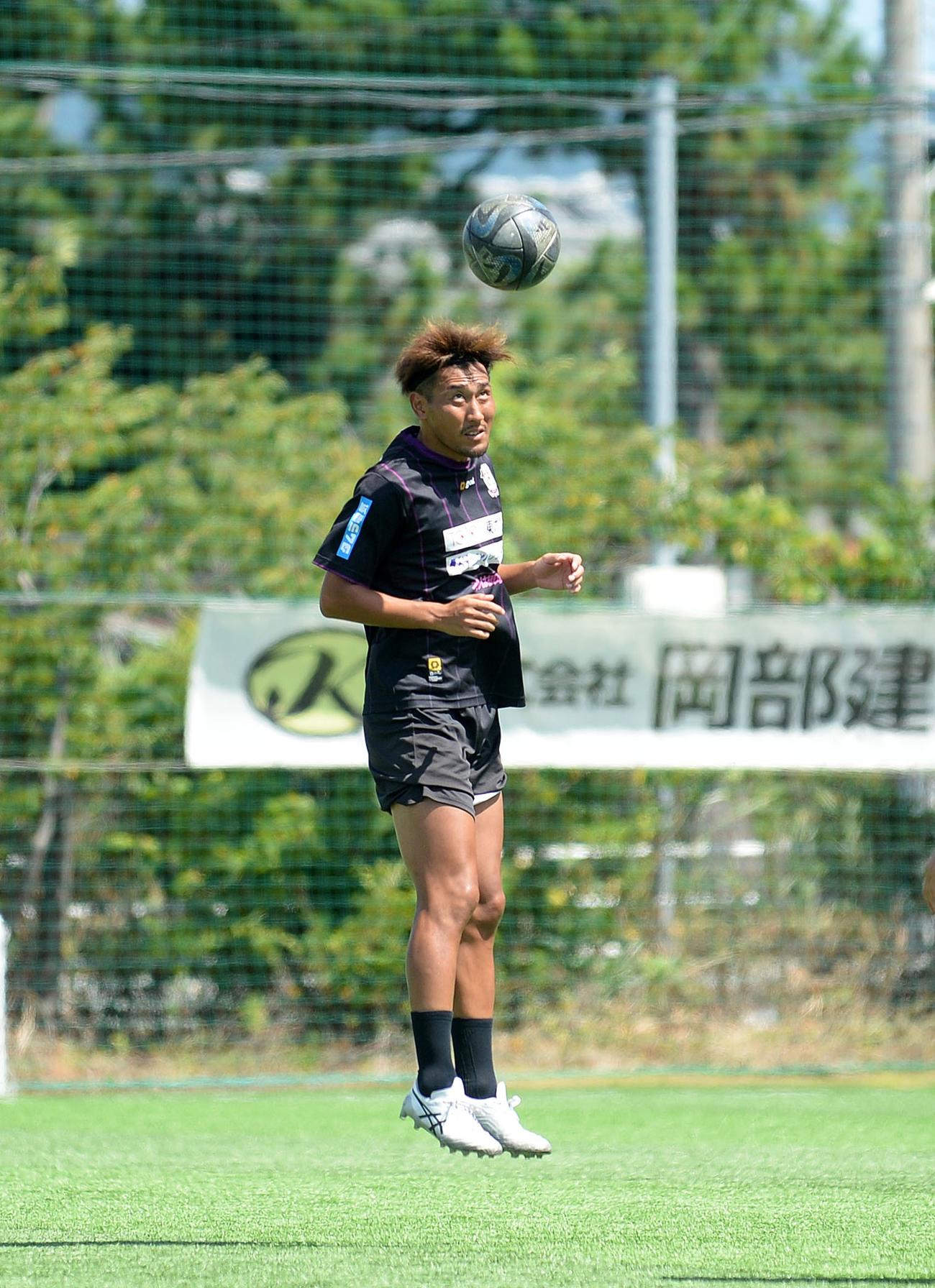 ウオーミングに励む藤枝川島